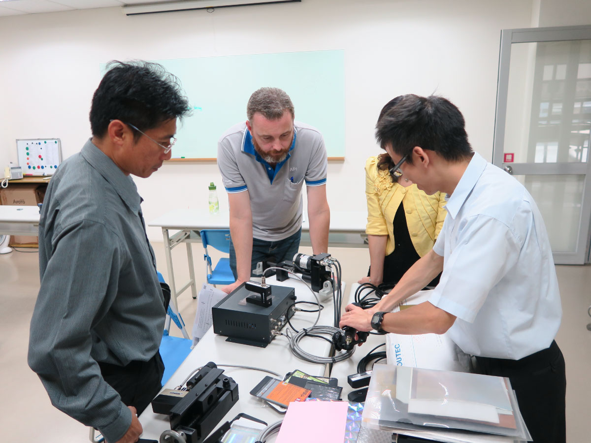 泰国纠偏装置 / ชุดควบคุมขอบข้าง ประเทศไทย 泰国纠偏装置 / ชุดควบคุมขอบข้าง ประเทศไทย