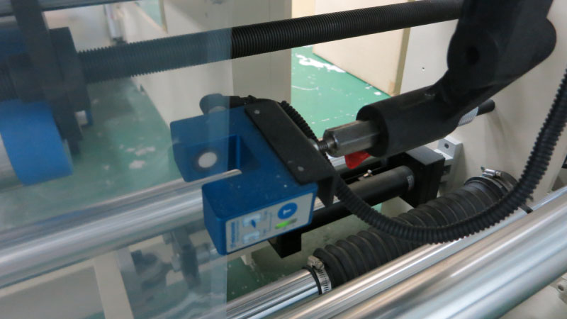 Ultrasonic Web Guiding Sensor Ultrasonic Web Guiding Sensor